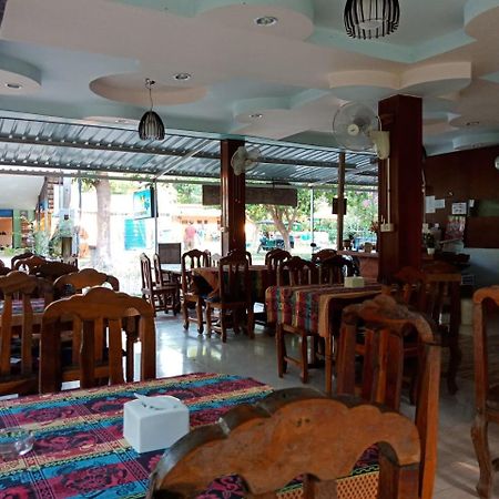Smile Sunset Resort เกาะหลีเป๊ะ ภายนอก รูปภาพ