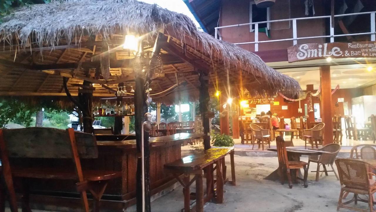 Smile Sunset Resort เกาะหลีเป๊ะ ภายนอก รูปภาพ