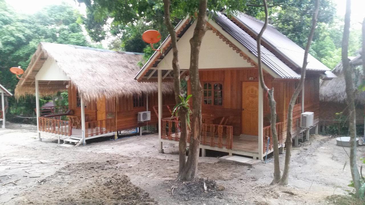 Smile Sunset Resort เกาะหลีเป๊ะ ภายนอก รูปภาพ