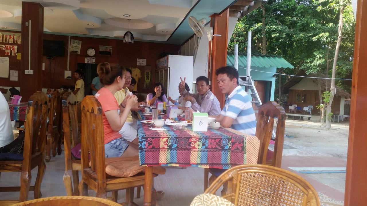 Smile Sunset Resort เกาะหลีเป๊ะ ภายนอก รูปภาพ