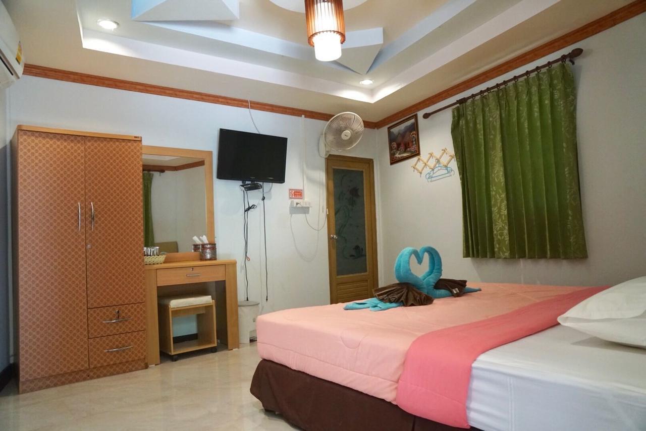 Smile Sunset Resort เกาะหลีเป๊ะ ภายนอก รูปภาพ