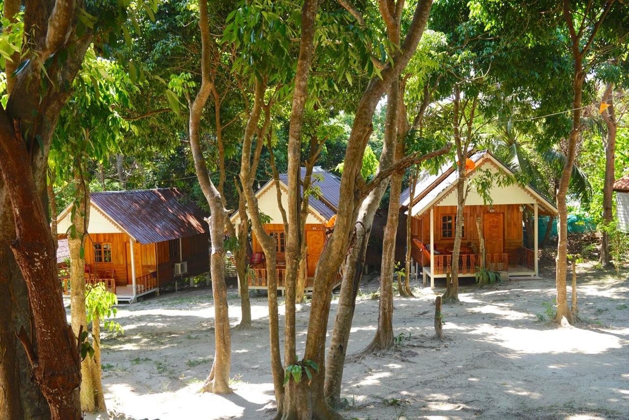 Smile Sunset Resort เกาะหลีเป๊ะ ภายนอก รูปภาพ