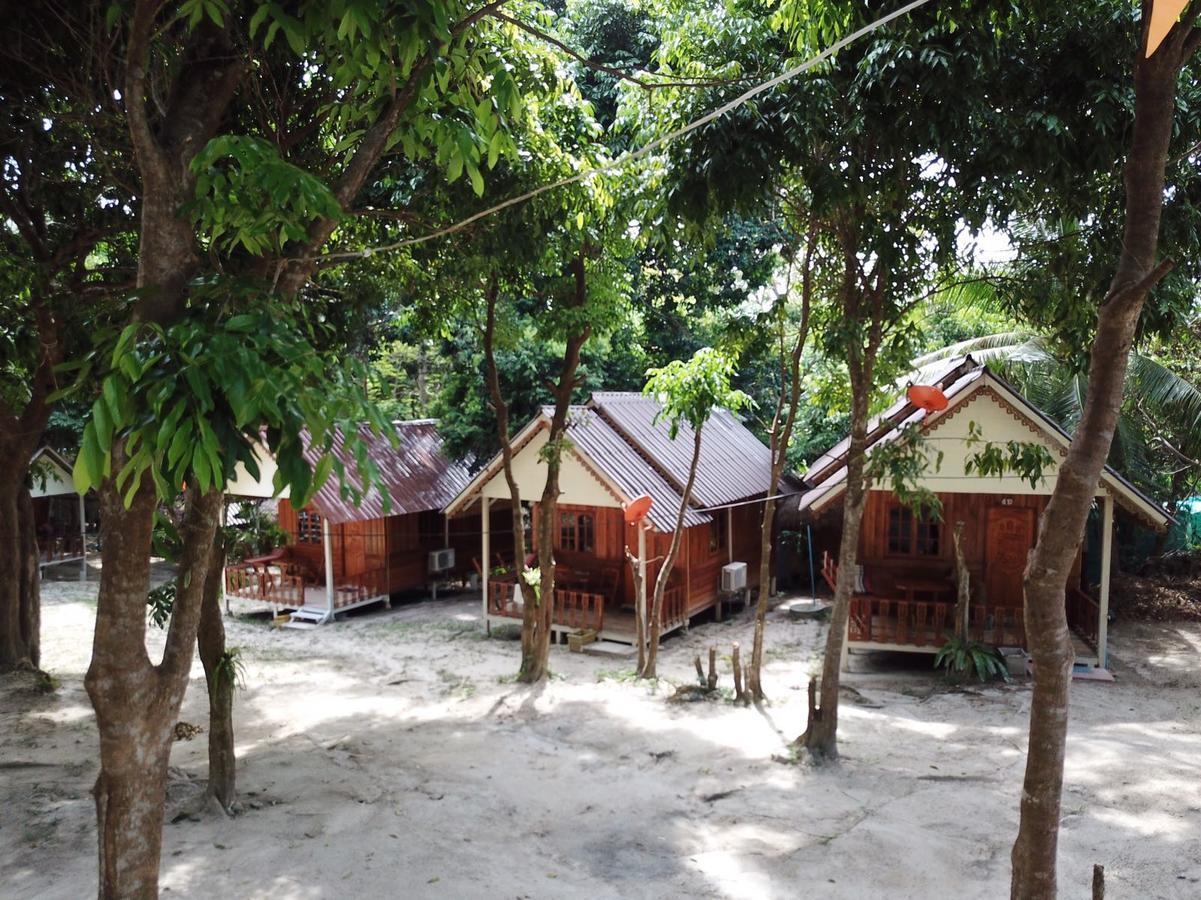 Smile Sunset Resort เกาะหลีเป๊ะ ภายนอก รูปภาพ